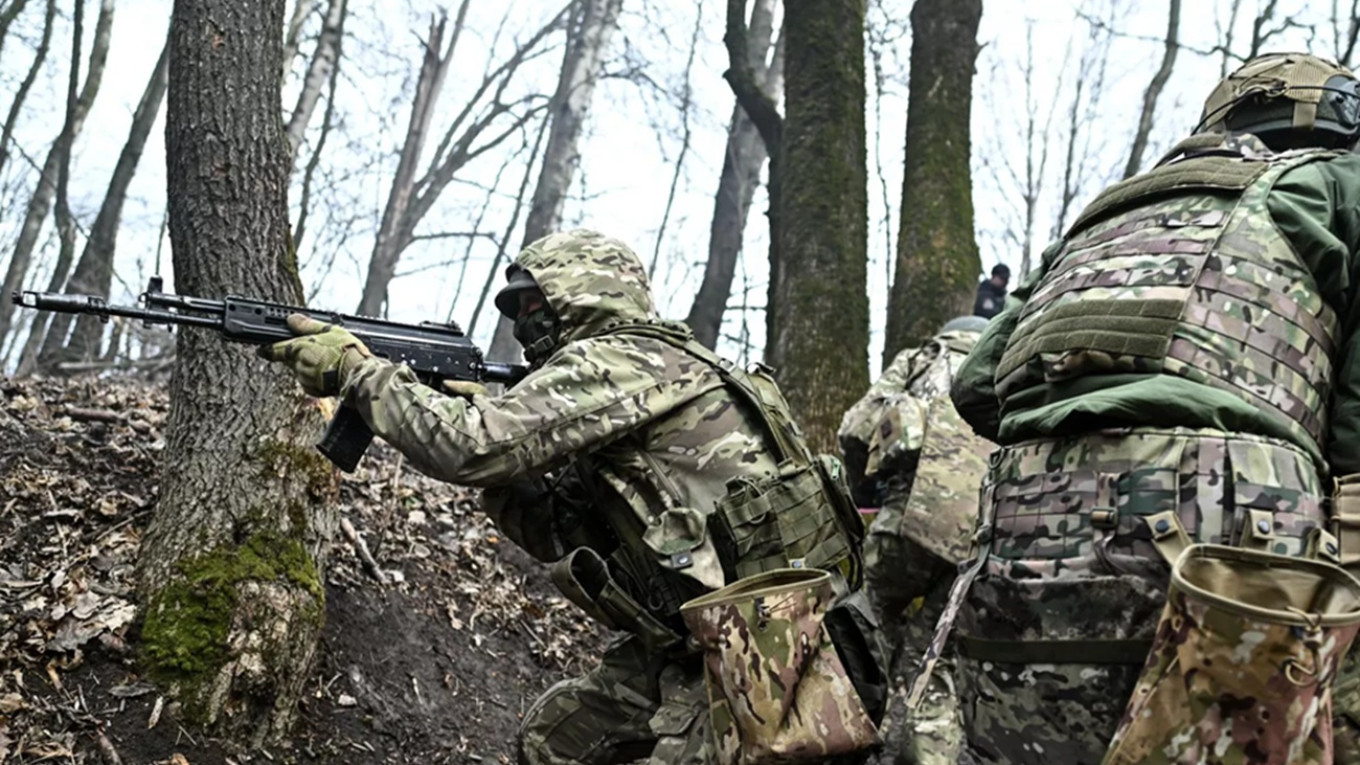 British intelligence: Russian army losses in Ukraine approached a million people