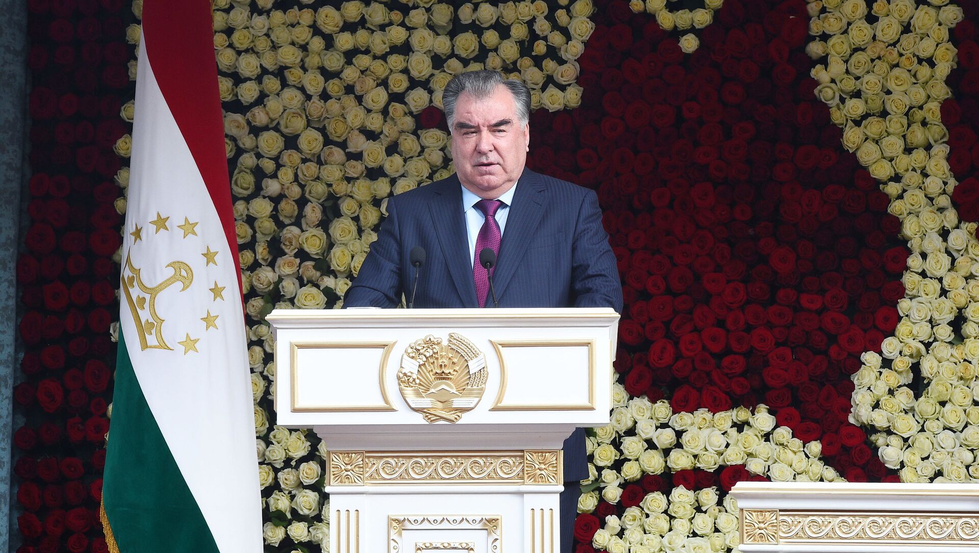 Emomali Rahmon congratulated the Tajik people on the 80th anniversary of the Victory in the Great Patriotic War