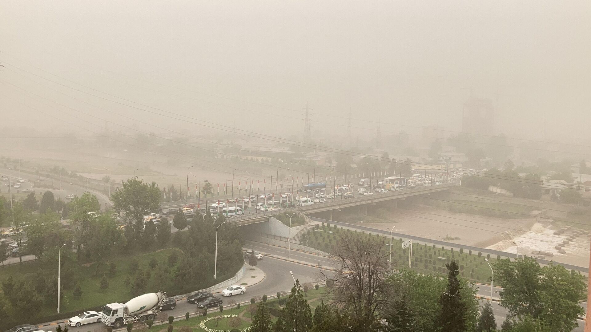 Strong dust storms are possible in Tajikistan from May 8 to 10 – be careful!