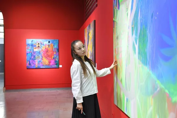 "The Art of Perceiving Art": Exhibition of Artists from Uzbekistan, Tajikistan and Kyrgyzstan in Tashkent