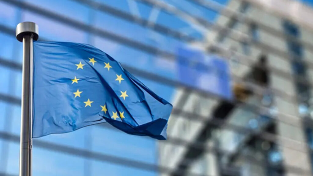 The EU will impose sanctions against 100 Russian tankers and 50 individuals and companies
