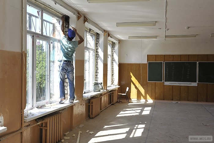 Dushanbe Bans Collection of Funds in Schools and Kindergartens for Repairs and the “Last Bell”