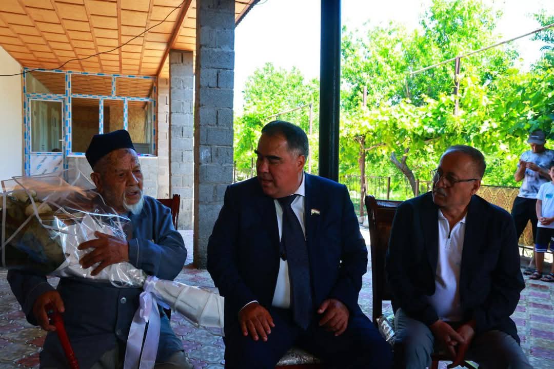 Head of Sughd Region Meets with Home Front Participants Ahead of 80th Anniversary of Victory