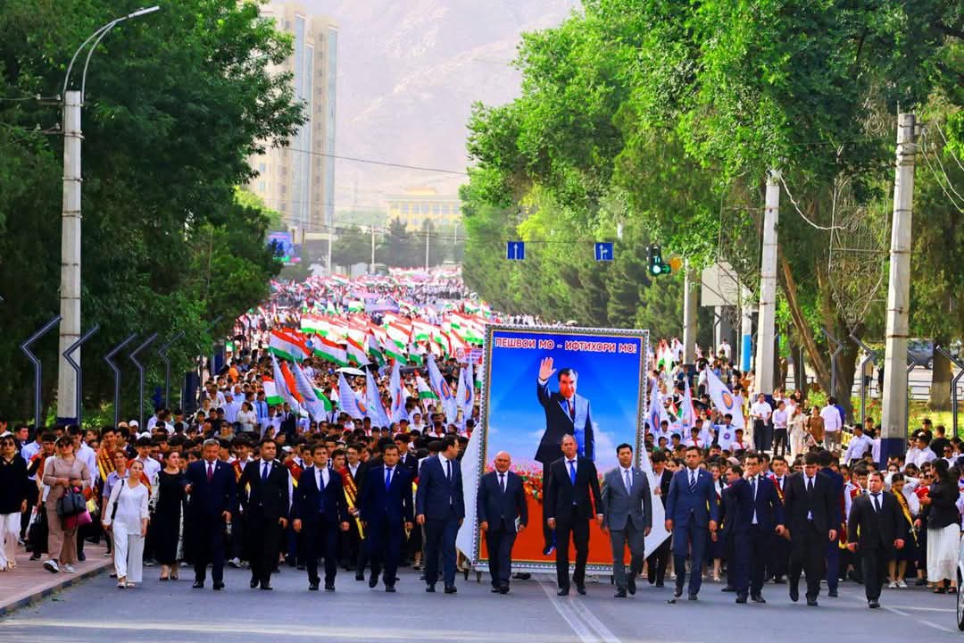 A festive procession in honor of Youth Day took place in Khujand
