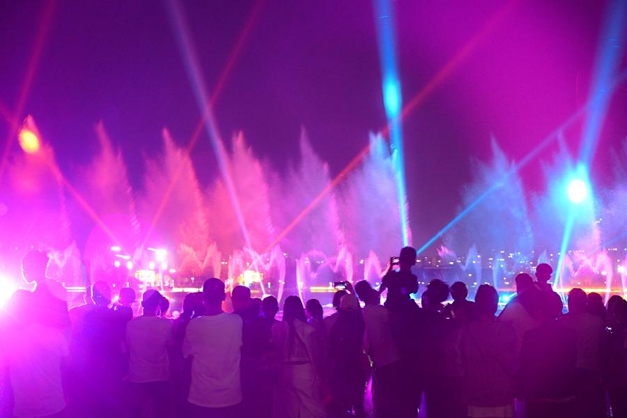 Live performances in China gain popularity, fueling consumption growth