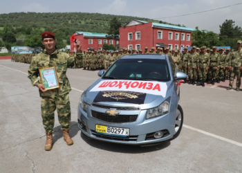 Soldier Rizoev Shodmon became the owner of the car – the main prize of the republican wrestling tournament