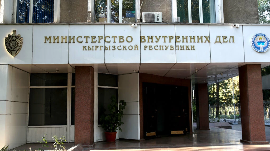 Blogger who organized language patrols detained in Kyrgyzstan