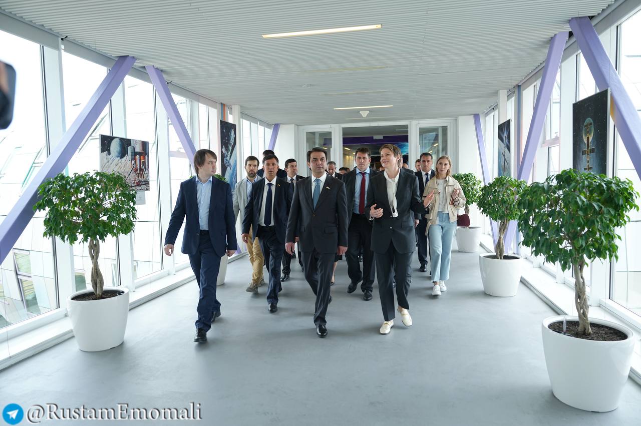 Rustam Emomali visited the Sirius educational center in Sochi