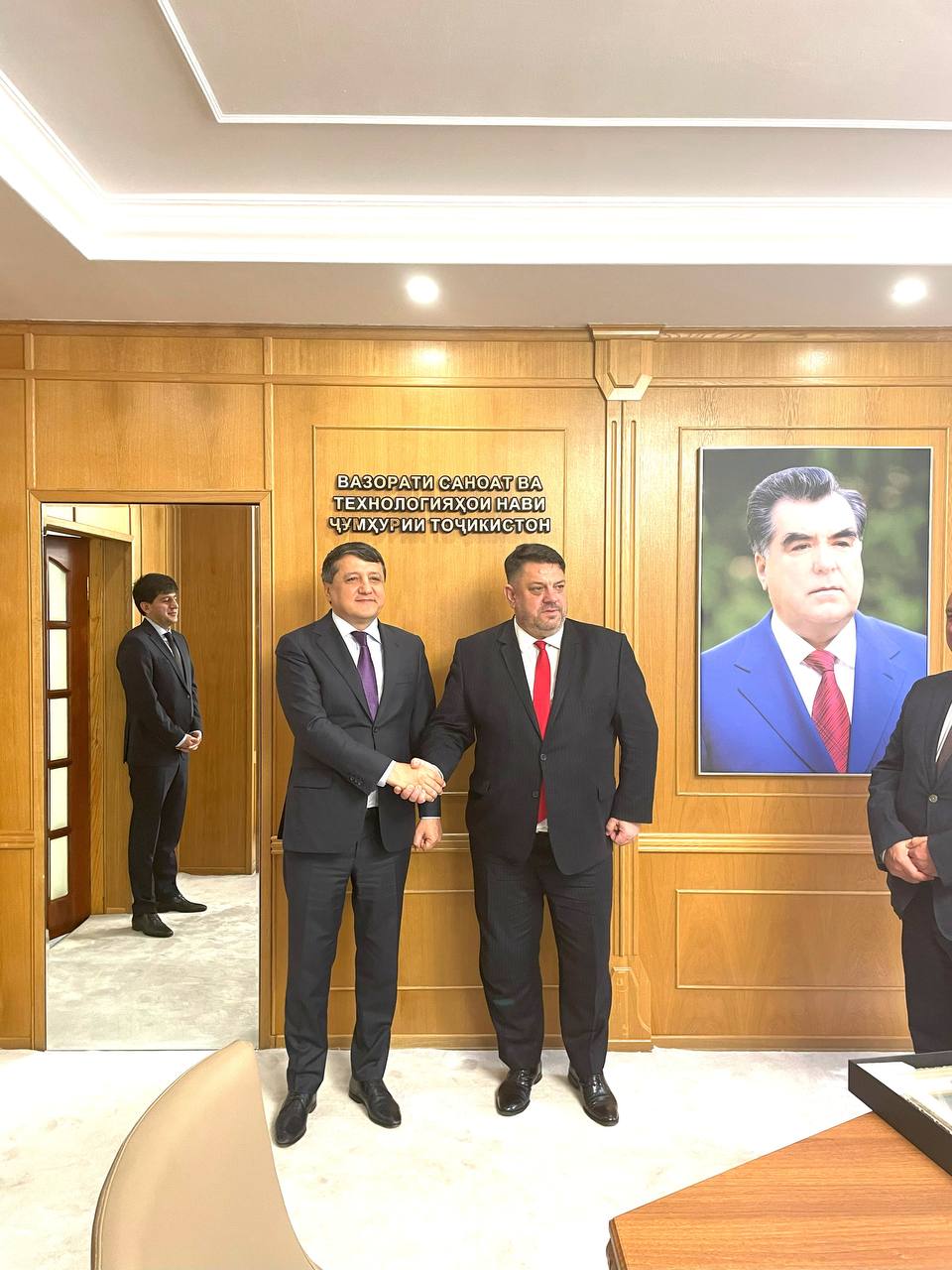 Tajikistan and Bulgaria Discuss Expanding Industrial and Digital Cooperation