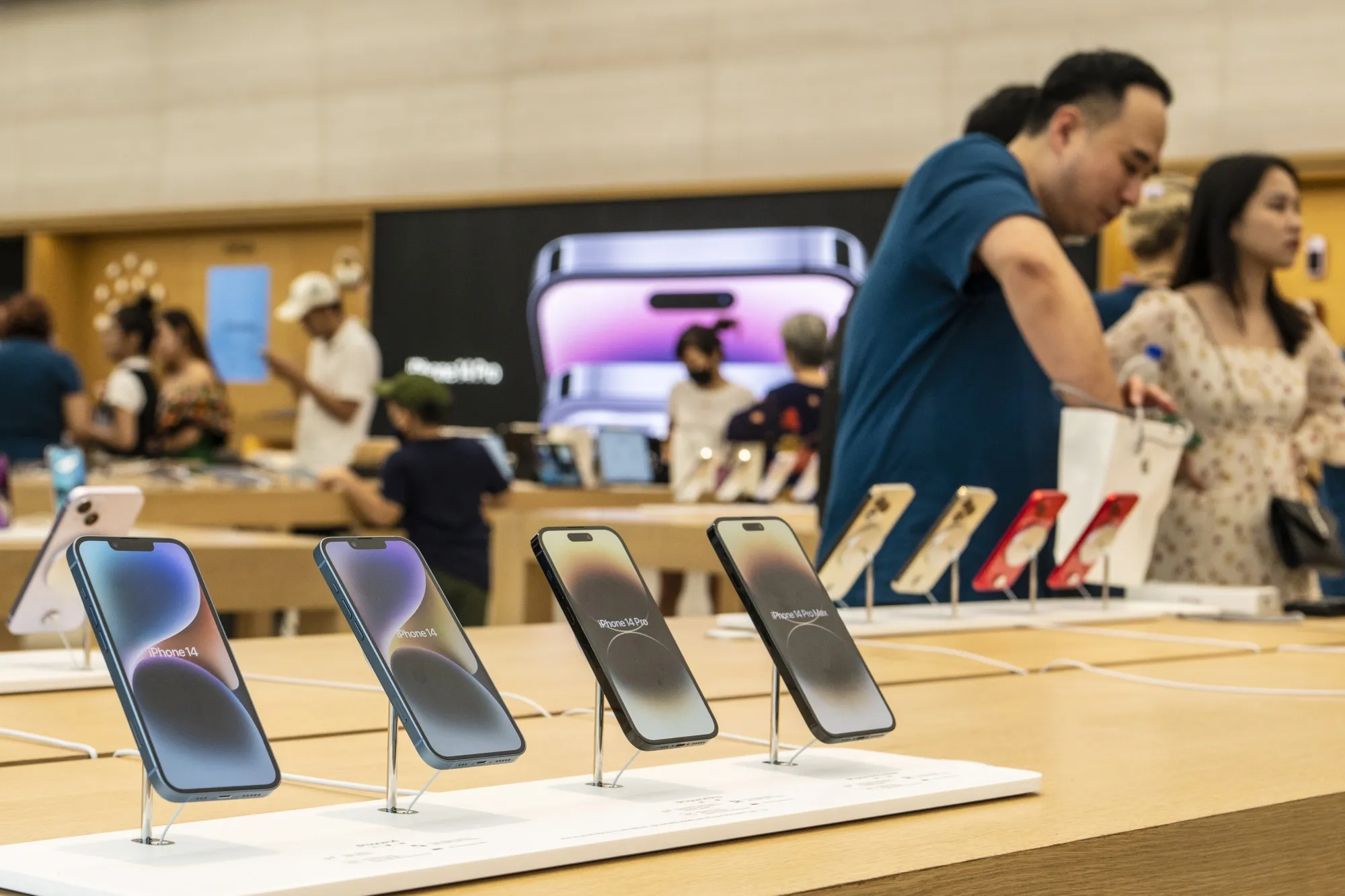 Tajikistan to introduce new duty on mobile phone imports from July 1