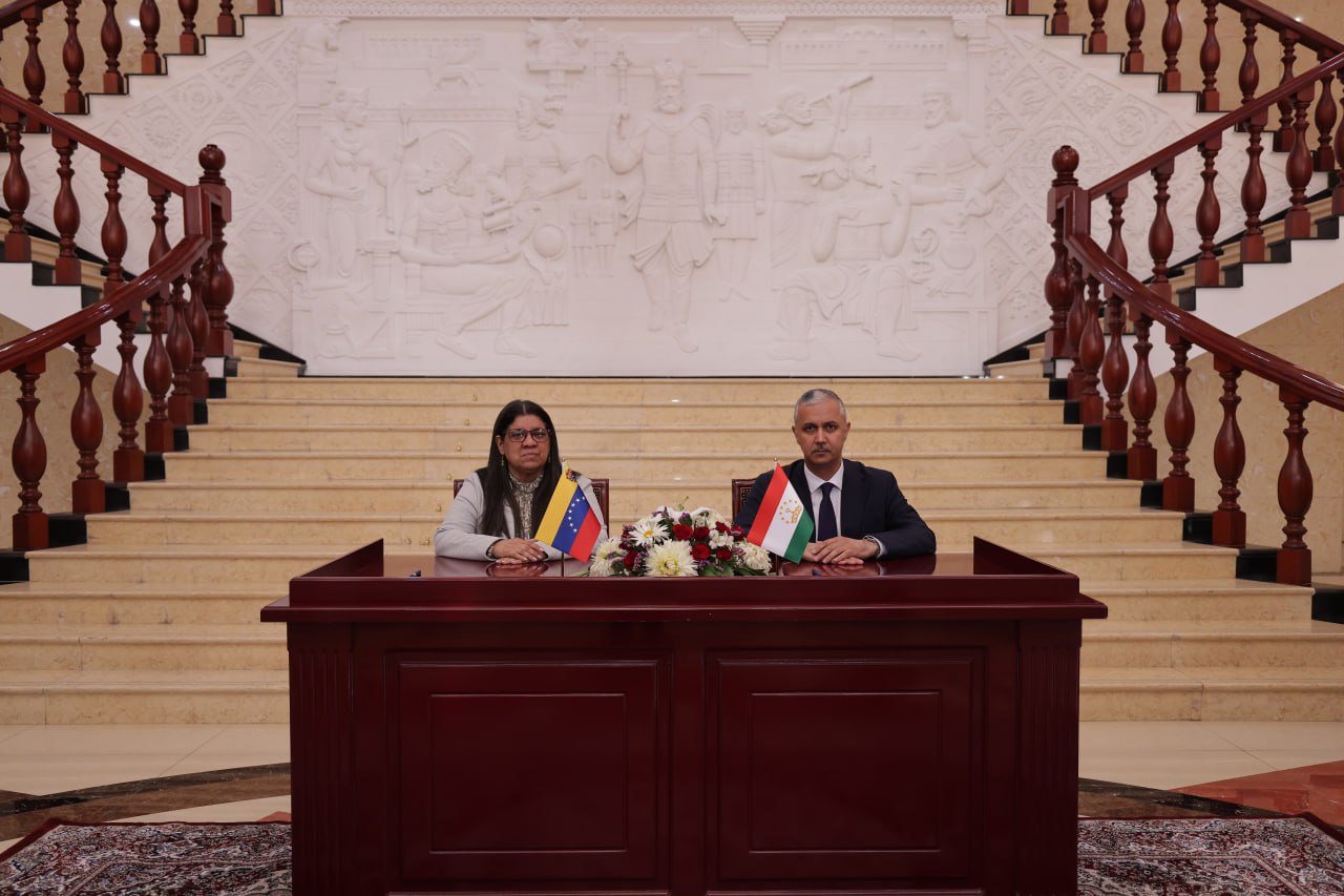 Tajikistan and Venezuela held first political consultations in Dushanbe