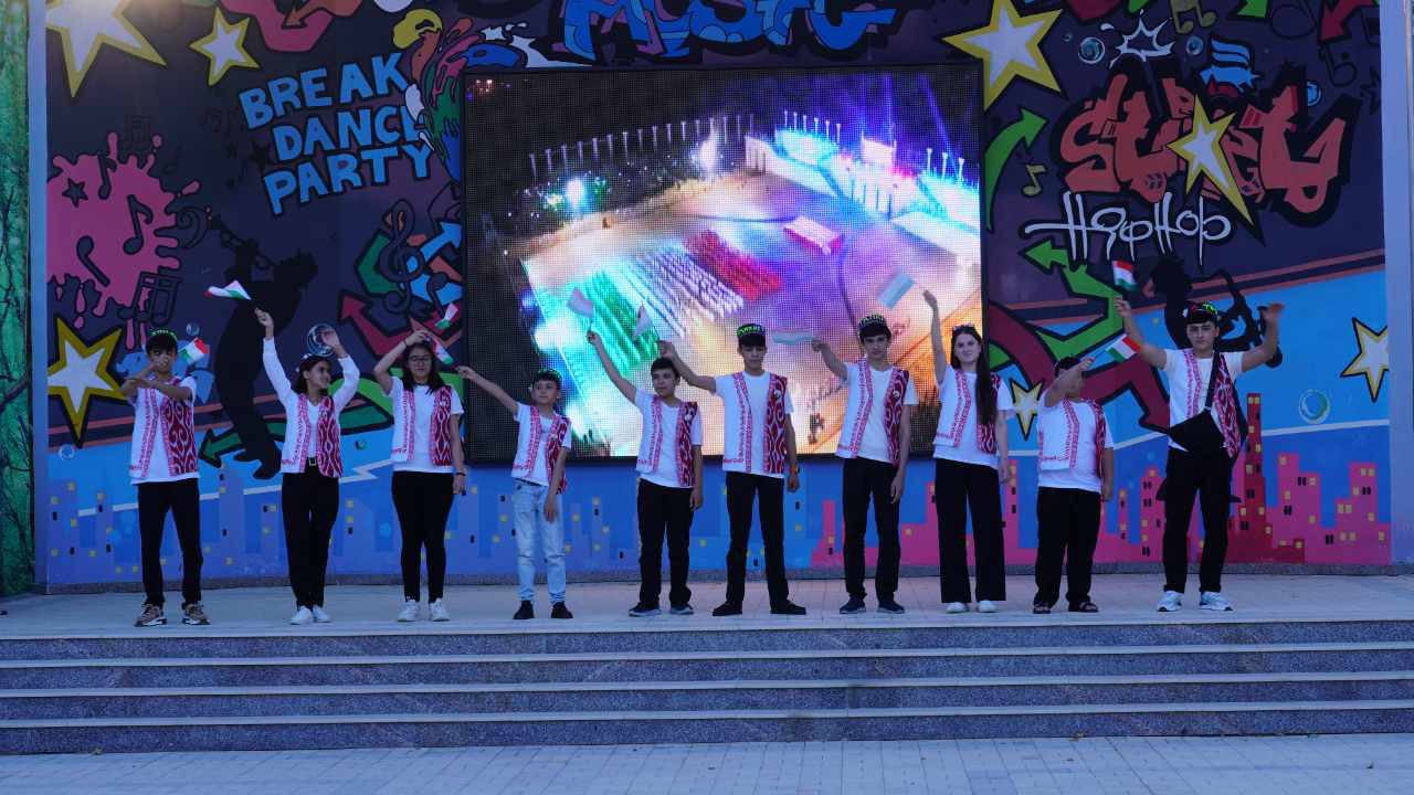 Schoolchildren from Tajikistan to take part in the Children of the Commonwealth forum in Belarus