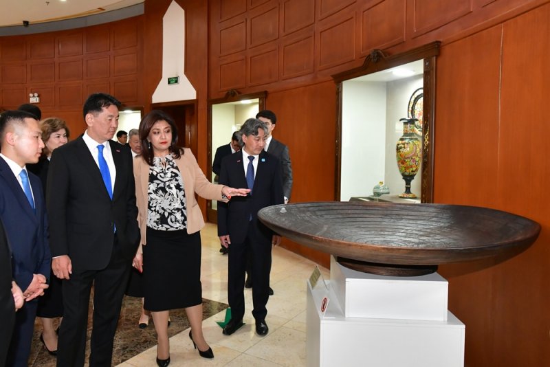 Mongolian President Visits National Museum of Tajikistan