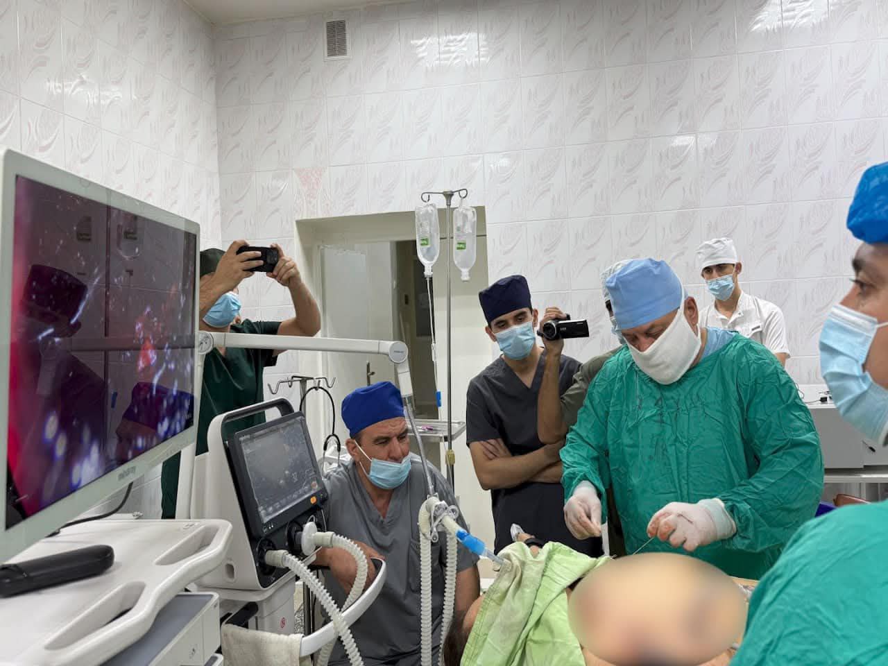 Endoscopic thyroid removal method successfully implemented in Tajikistan