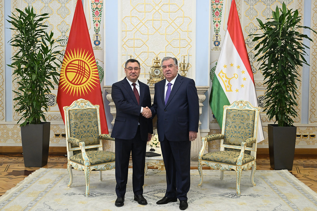 Signing ceremony of new documents on cooperation between Tajikistan and Kyrgyzstan