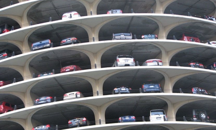 Multi-story parking lots to be built in Dushanbe to reduce traffic congestion