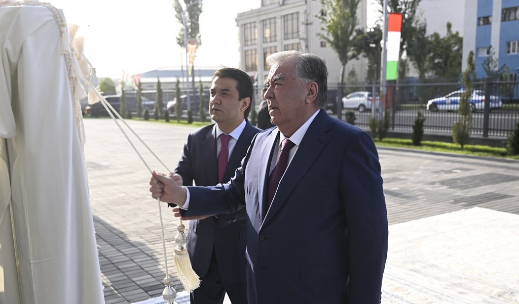 Emomali Rahmon opened Secondary Education Institution No. 4 in Dushanbe