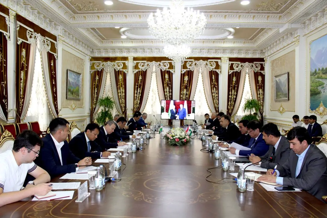 A meeting of the energy ministers of Tajikistan and Uzbekistan took place in Guliston.