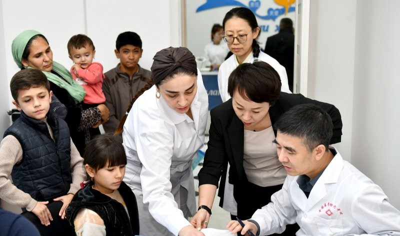 Chinese specialists will provide free diagnostic testing for adolescents with congenital heart defects.