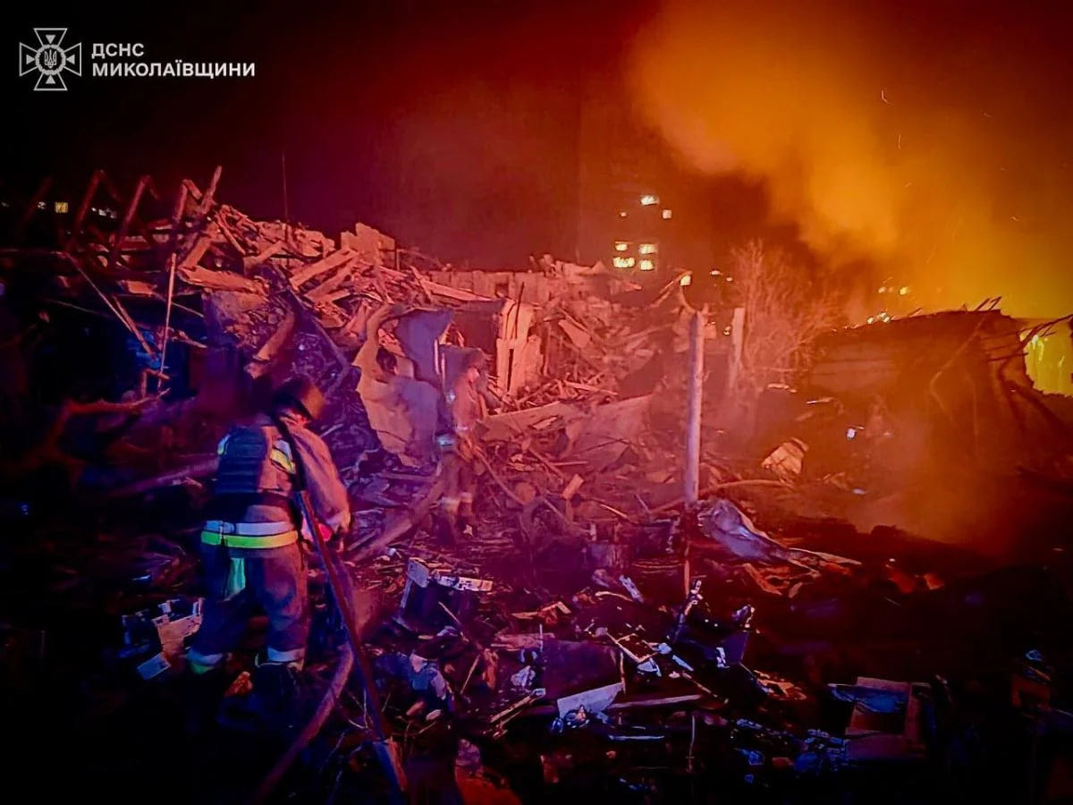 Russians launched a missile strike on Nikolaev, causing fires in the city and casualties.