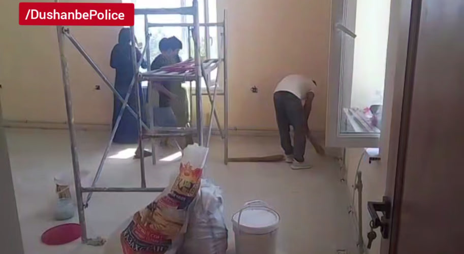 In Dushanbe, those found guilty of vagrancy and begging were sentenced to community service.