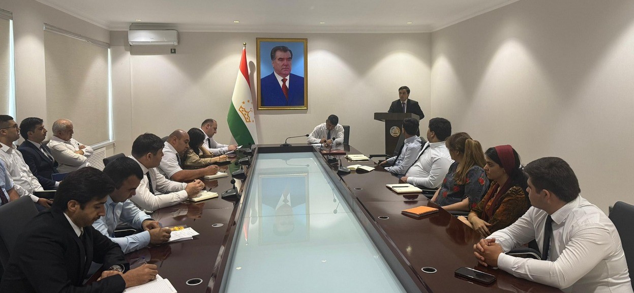 A meeting with civil aviation workers on anti-corruption issues was held in Dushanbe.