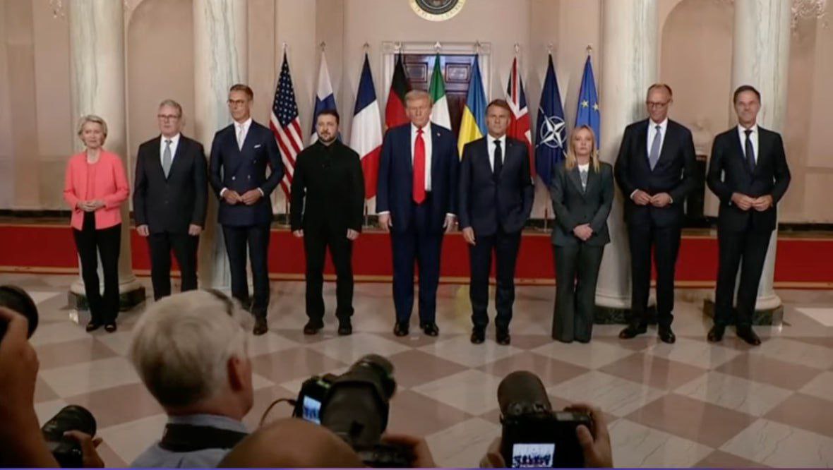 Trump announced the start of preparations for a meeting between Putin and Zelensky at the White House.