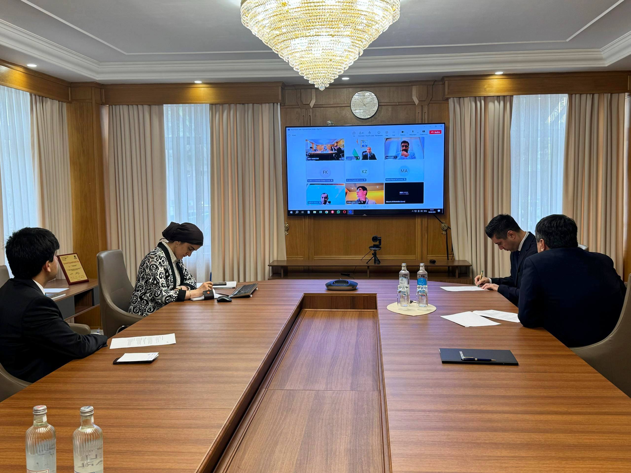 Tajikistan and Yotta discussed cooperation in artificial intelligence and the creation of a Regional AI Center.