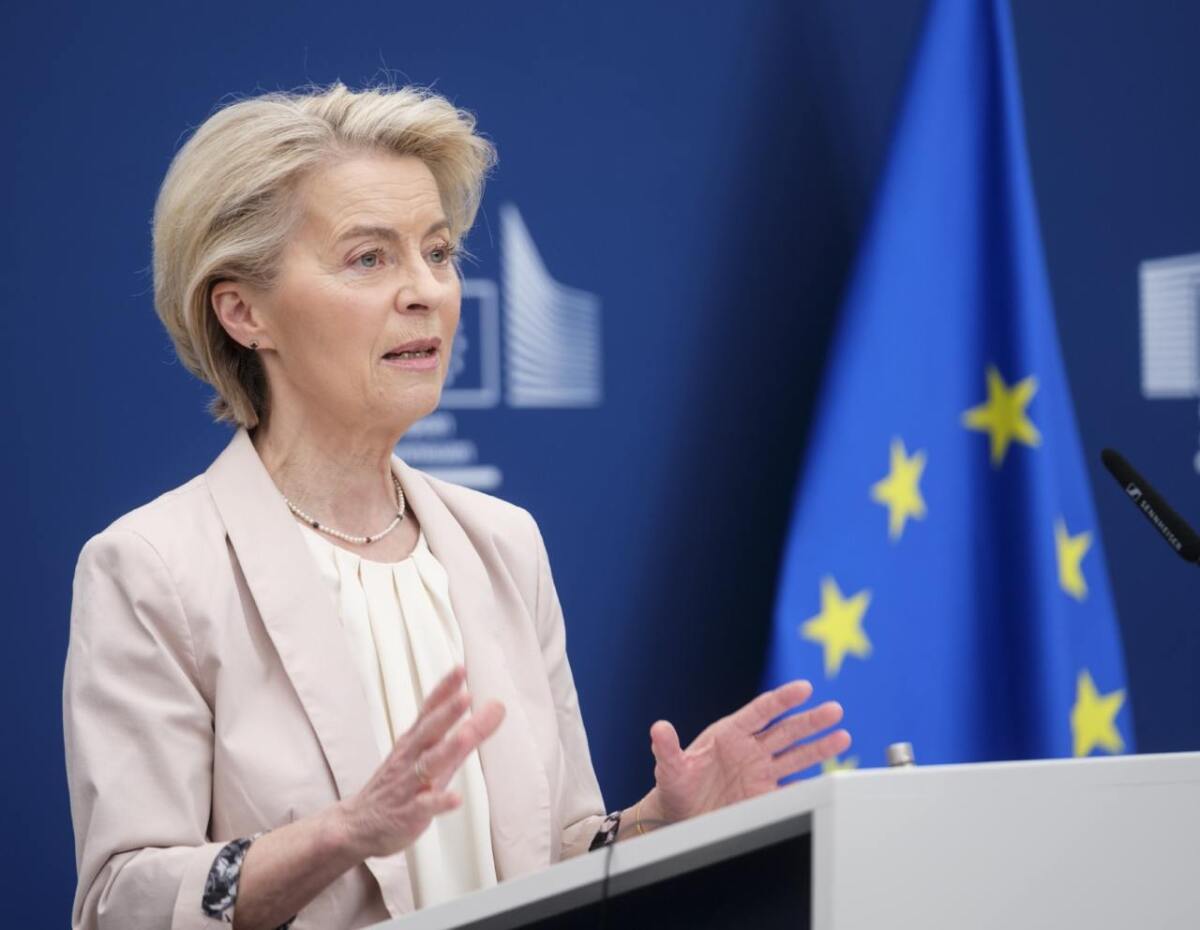 The European Commission proposes to allocate €140 billion in reparations loans to Ukraine using Russia's frozen assets.