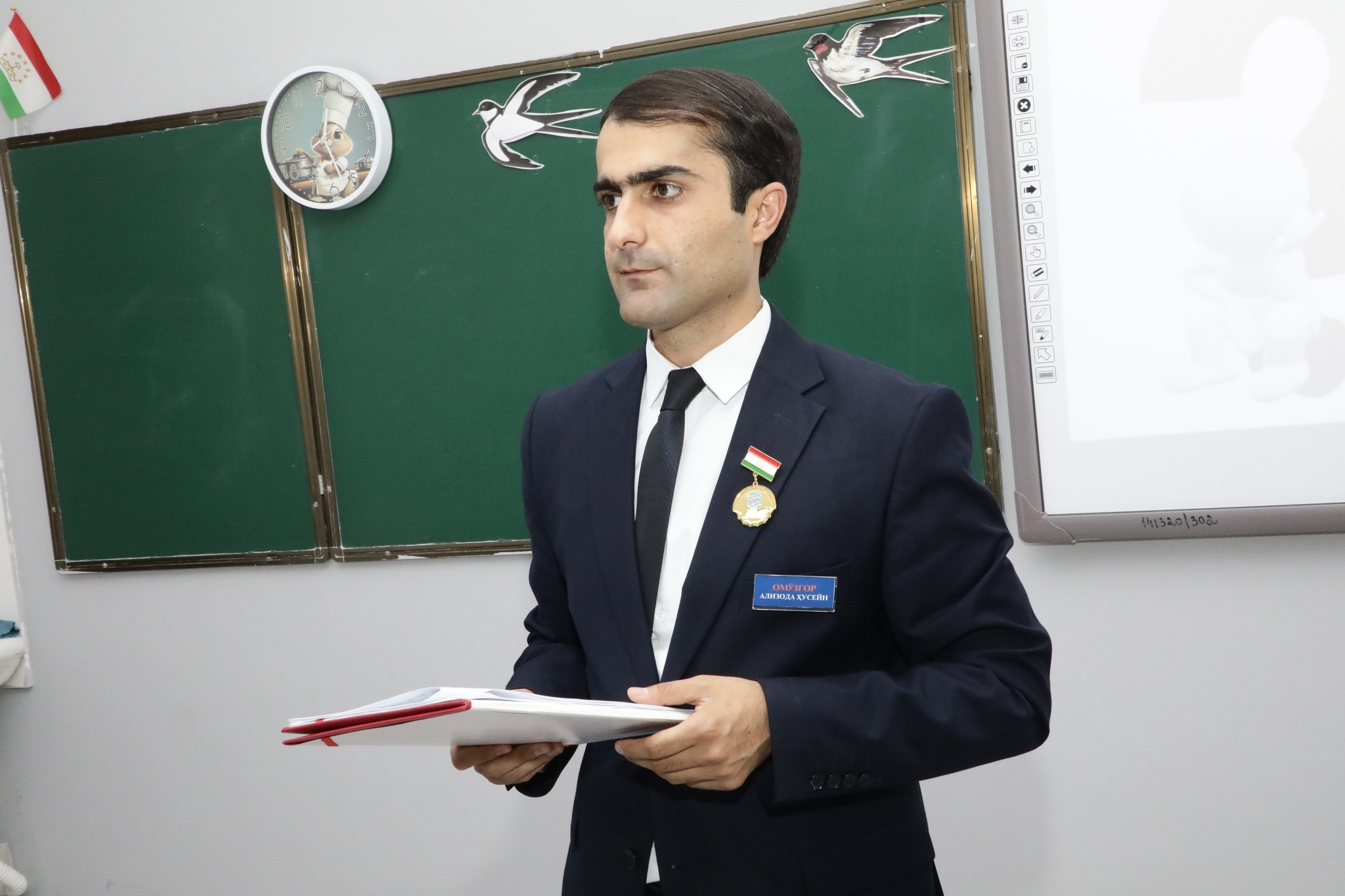 The best teacher of the year was chosen in Dushanbe.
