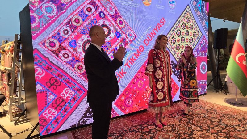 The first international exhibition "The World of Tajik Embroidery" opened in Baku.