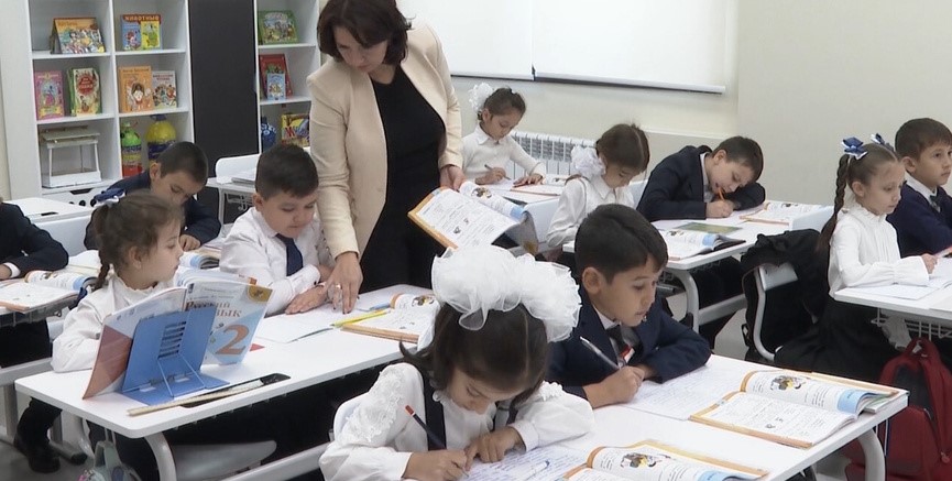 More than 100 Russian teachers have begun working in schools in Tajikistan.