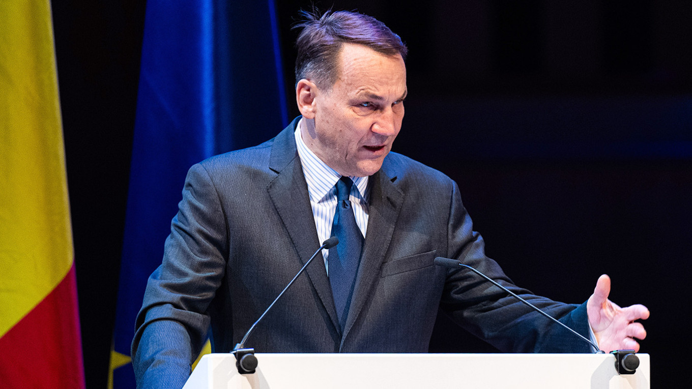 The Polish Foreign Minister called on NATO countries to shoot down drones and missiles over Ukraine.