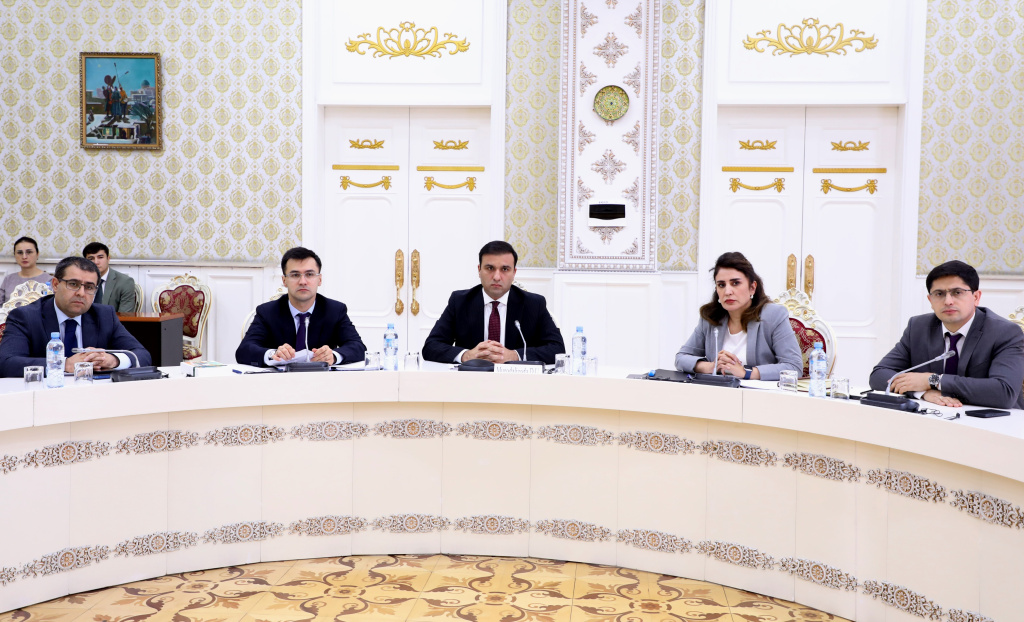 The National Bank of Tajikistan discussed prospects for cooperation with Al Fardan Exchange.