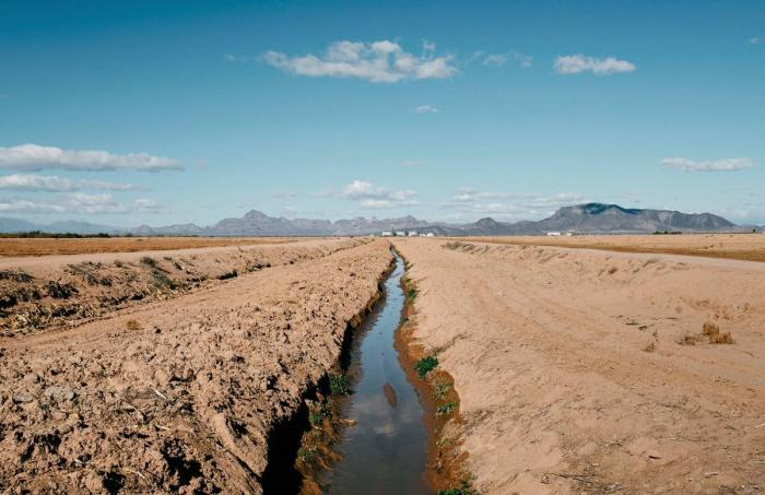 Russia plans to connect to the Central Asian energy system to reduce water shortages.