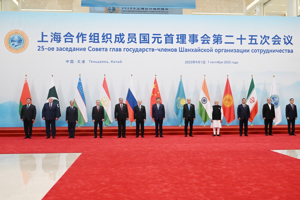 Emomali Rahmon attended the SCO summit in Tianjin and discussed expanding cooperation.