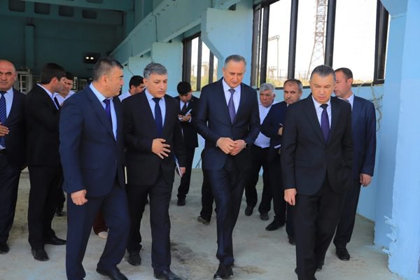 Kokhir Rasulzoda got acquainted with construction and restoration projects in the Nosir Khusrav district