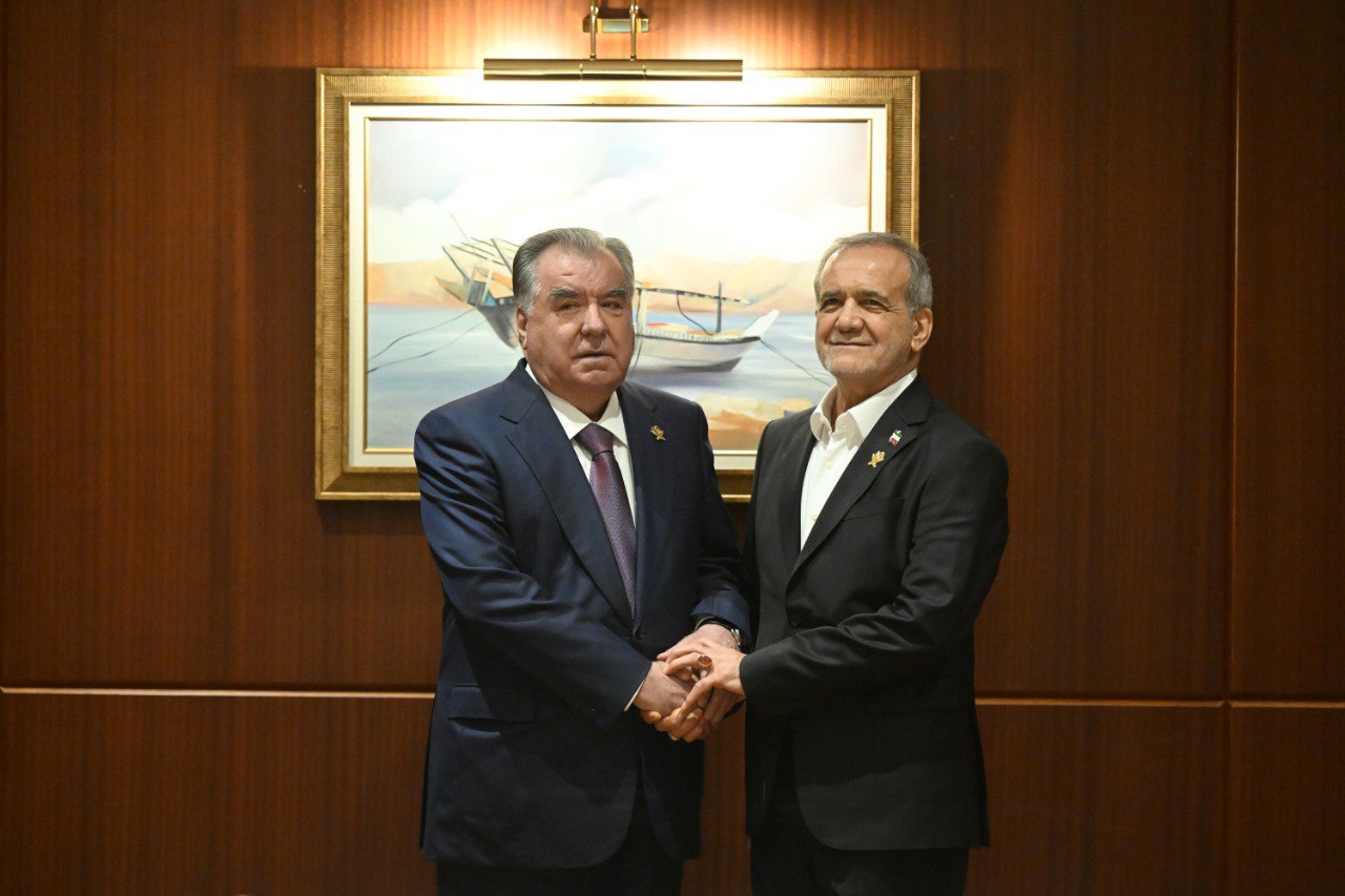 Emomali Rahmon met with Iranian President Masoud Pezeshkian in Doha