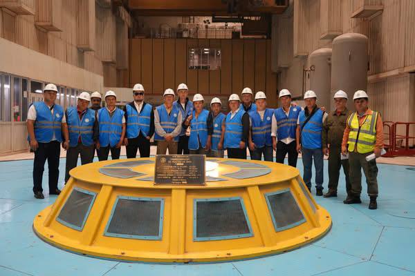 A delegation of Kyrgyz energy workers visited the Rogun Hydroelectric Power Plant.