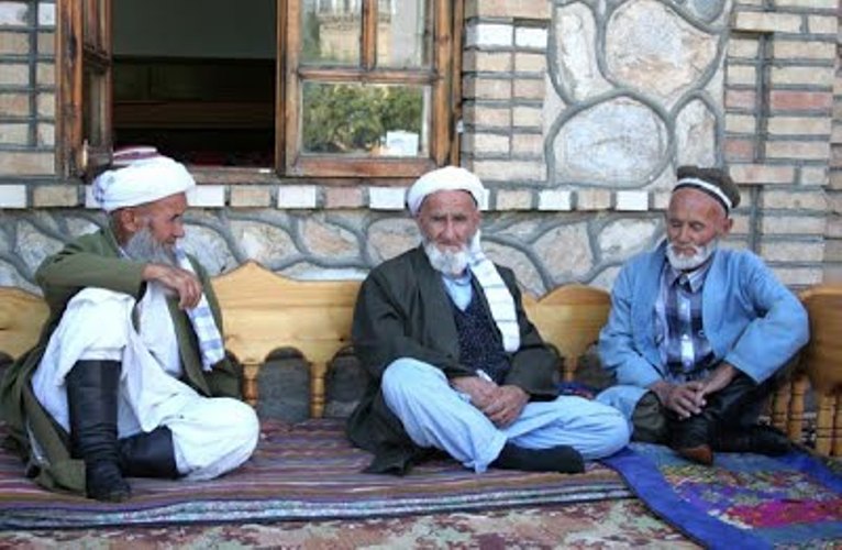 There are 415 people over 100 years old living in Tajikistan.