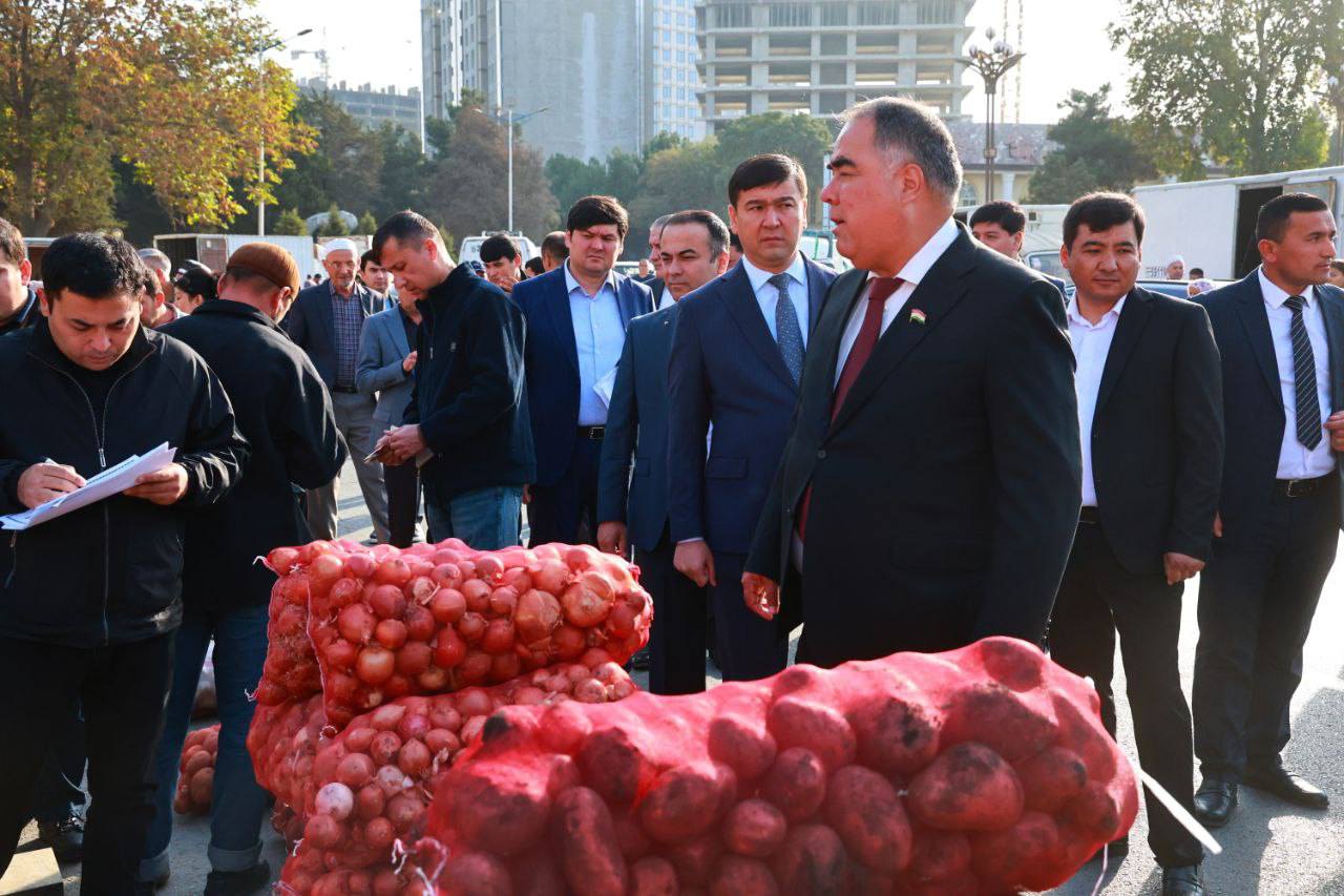 A fair of agricultural products with big discounts was held in Khujand.