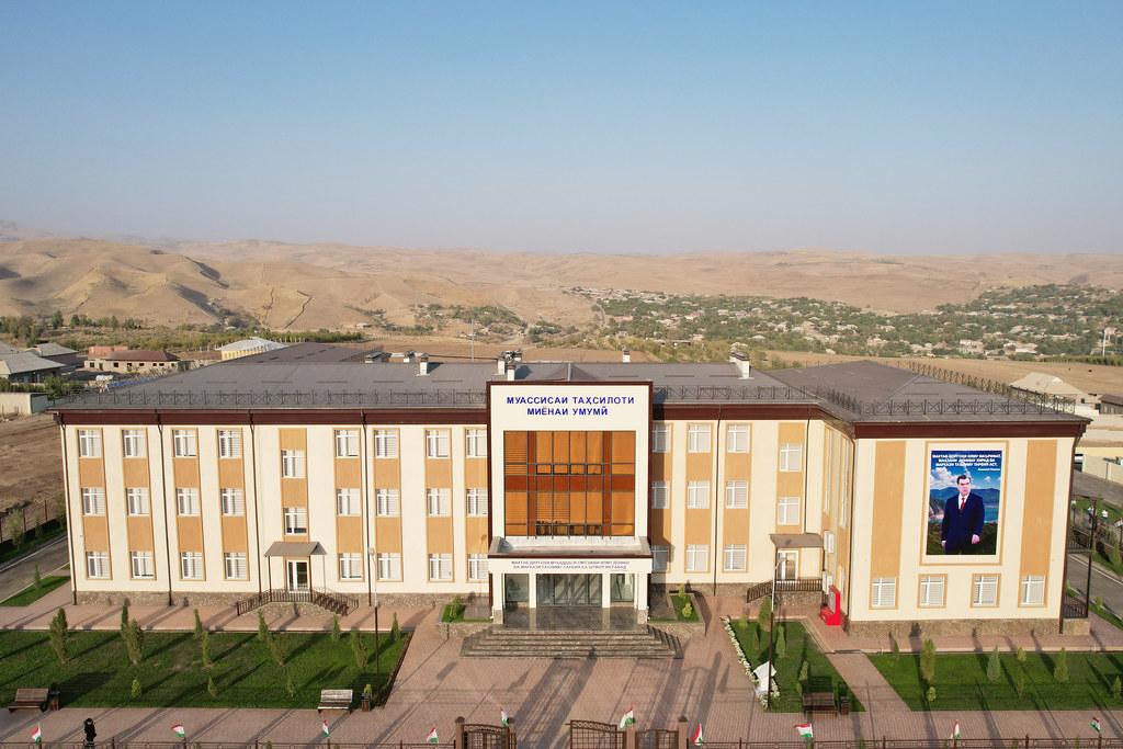 Emomali Rahmon opened the Presidential School in the Temurmalik district.