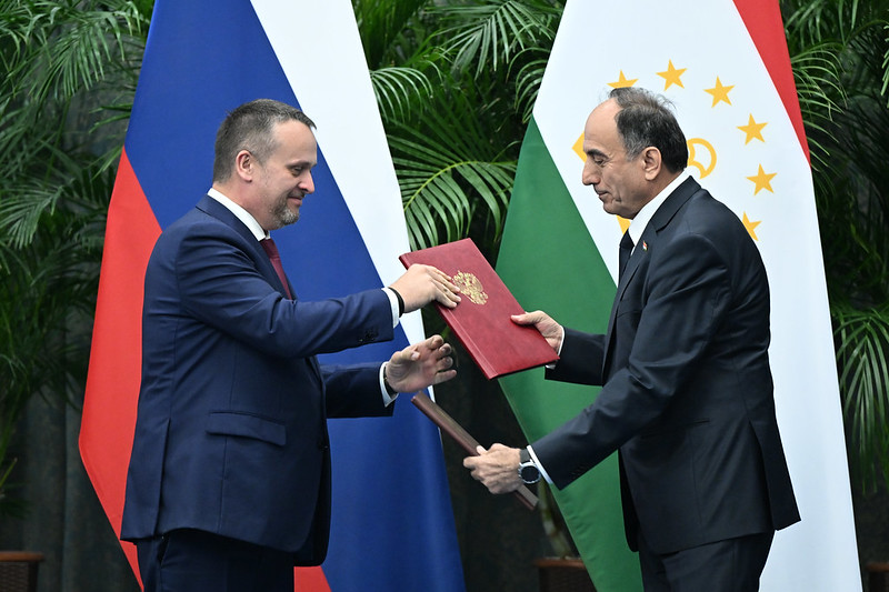 Tajikistan and Russia approved a roadmap for the development of transport cooperation until 2030.