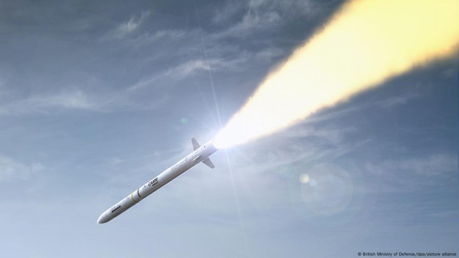 Britain has delivered hundreds of air defense missiles to Ukraine ahead of schedule.