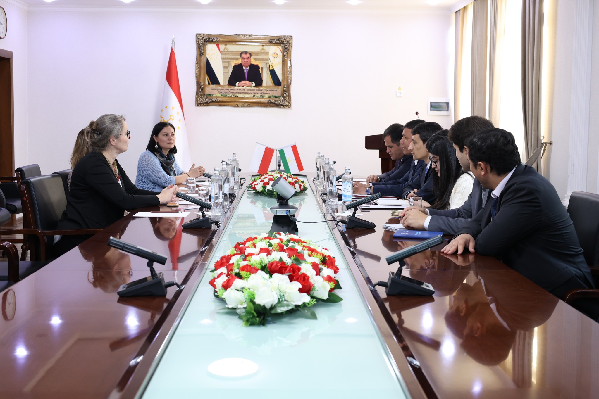 Tajikistan and Poland are expanding cooperation in education.