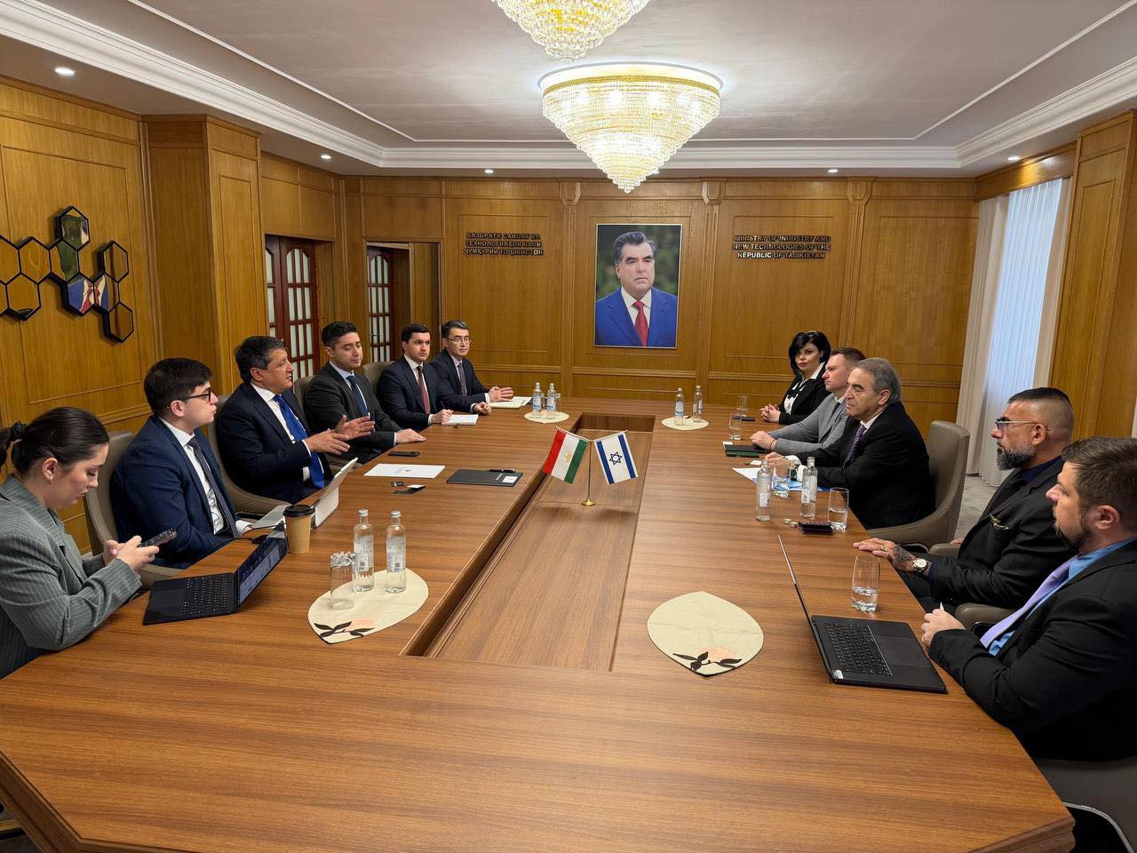 Tajikistan's cooperation with 7 Generation and JHS Group in digital technology was discussed in Dushanbe.