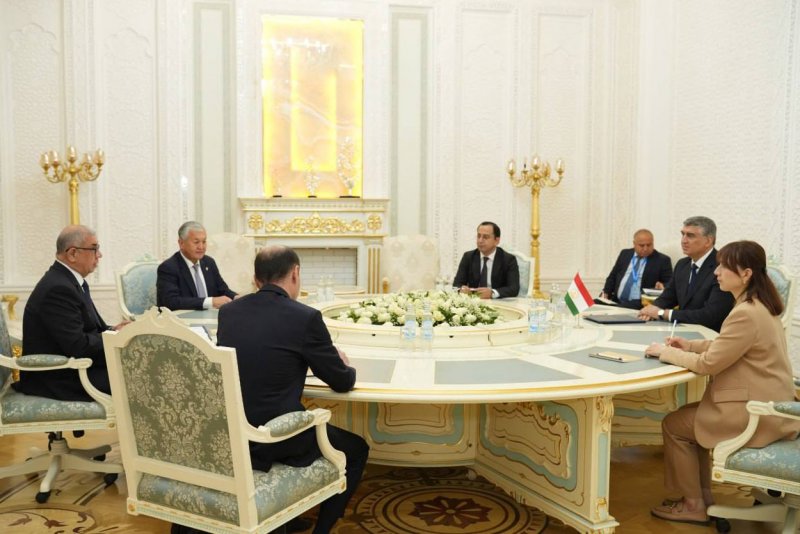 The Prosecutors General of Tajikistan and Uzbekistan discussed strengthening coordination in the fight against crime.