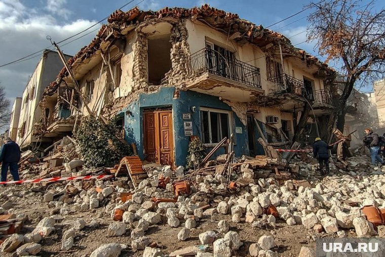 A magnitude 6.1 earthquake struck Turkey, with tremors felt in six provinces.