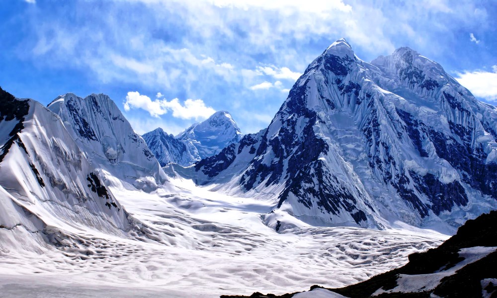 A large chunk of ice broke off from the Ismoili Somoni glacier in Tajikabad.