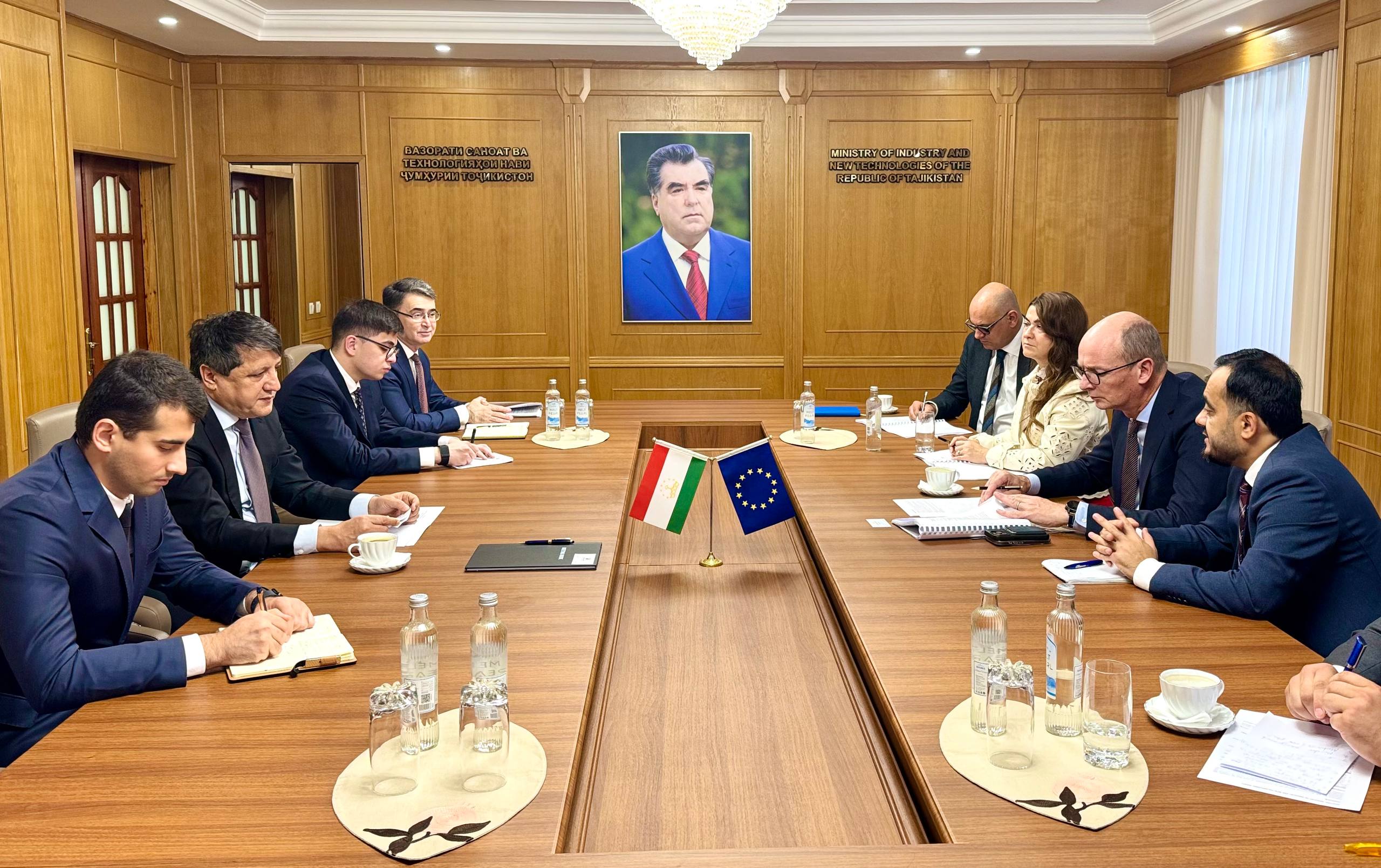 Tajikistan and the EBRD discussed expanding industrial cooperation and the implementation of AI.